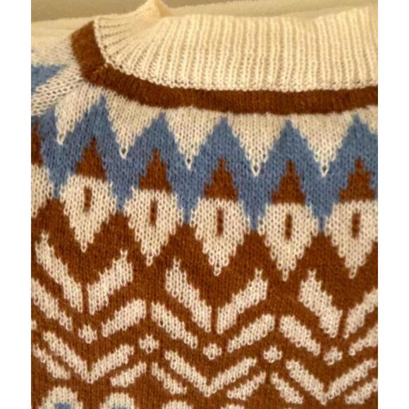 Winter sweater - Picture 3 of 3